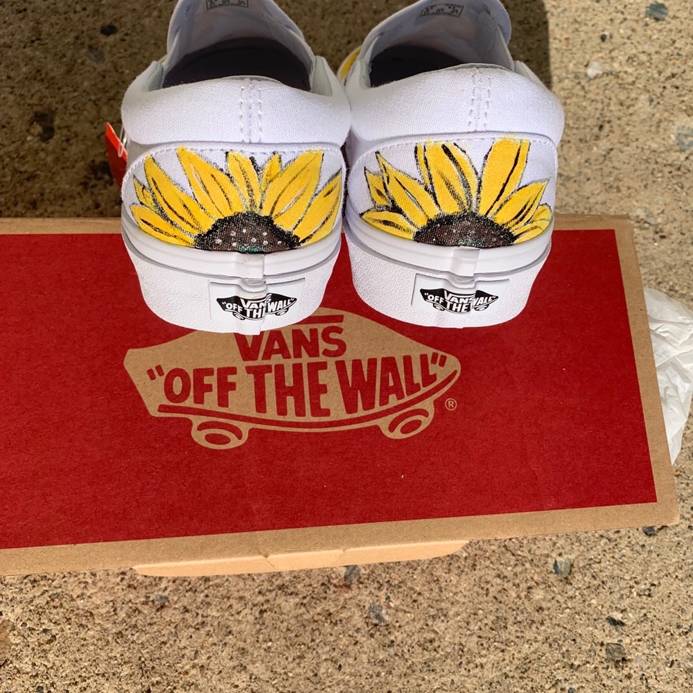 Handpainted sunflower Vans - Picture 5 of 5